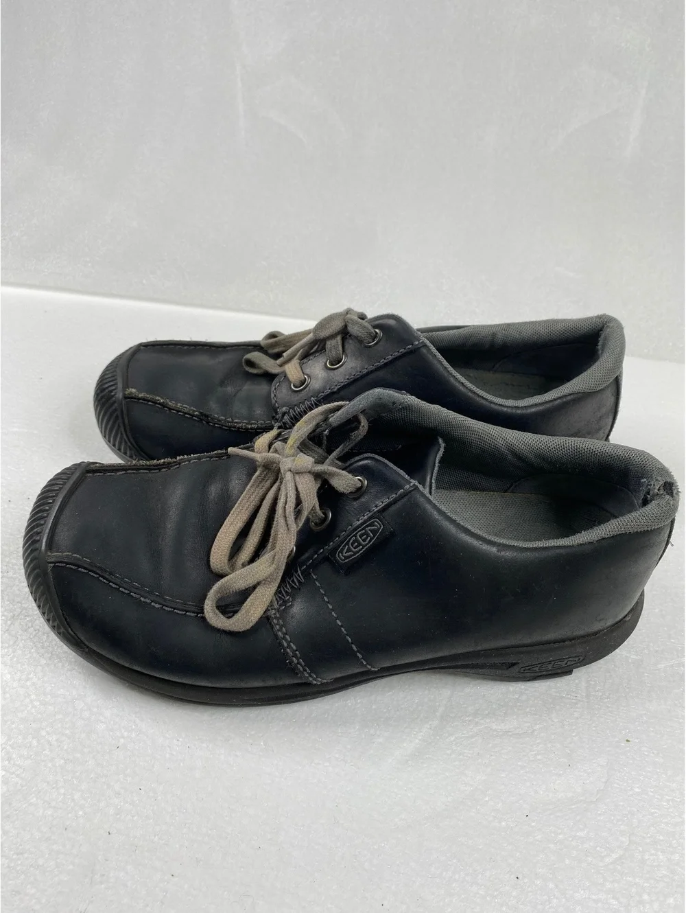 KEEN black leather casual oxford shoes size 7.5